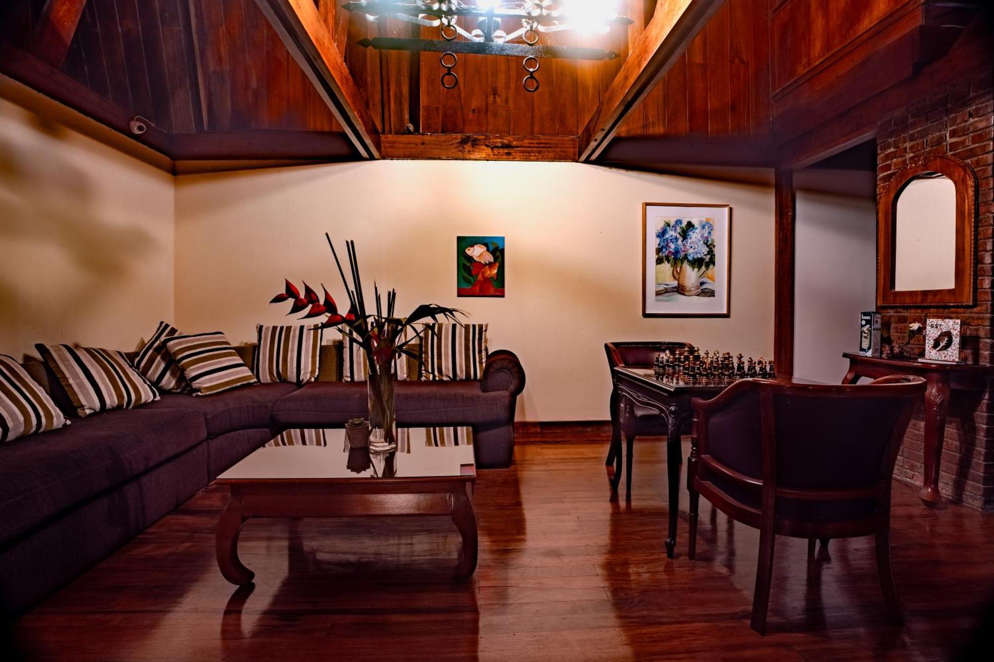Hotel Villa Florencia Turrialba Esterno foto